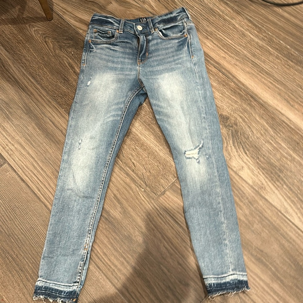 Gap girls ripped jeans, size girls 10